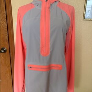 Lululemon women’s Hooded top size 8
